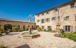 Oppède, Provence-Alpes-Côte d'Azur 84580