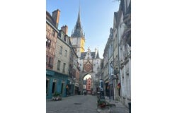 AUXERRE, Bourgogne 89000