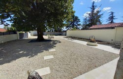 Les Gours, Poitou-Charentes 16140