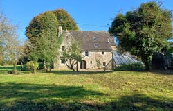 Plouigneau, Brittany 29610