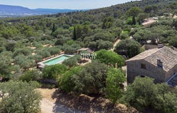 Cabrières-d'Avignon, Provence-Alpes-Côte-d'Azur 84220
