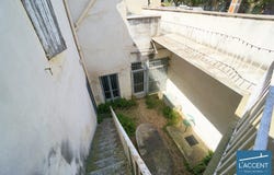 Nîmes, Languedoc-Roussillon 30000