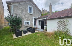 Bueil, Normandy 27730