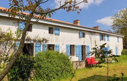 Lezay, Poitou-Charentes 79120