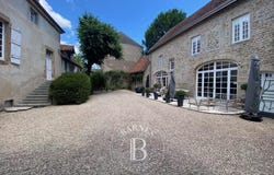 Beaune, Burgundy 21200