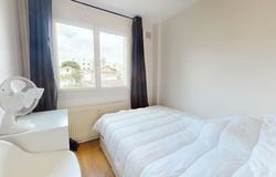 Rue Pétetin, Bron, Auvergne-Rhône-Alpes 69500
