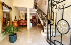 Garons, Languedoc-Roussillon 30128