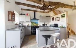 Ruca, Brittany 22550