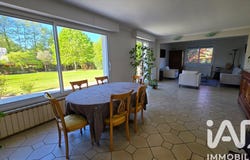 Saint-Amand-les-Eaux, Hauts-de-France 59230