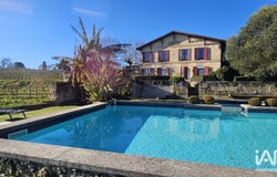 BOURG, Nouvelle-Aquitaine 33710