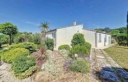 Velaux, Provence-Alpes-Côte d'Azur 13880