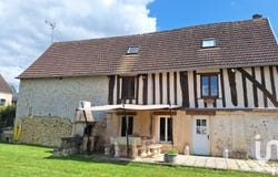 Ménilles, Normandy 27120