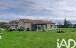 Ouzilly, Auvergne-Rhône-Alpes 86380
