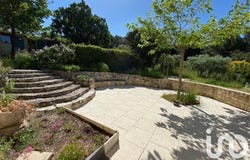 Le Barroux, Provence-Alpes-Côte d'Azur 84330