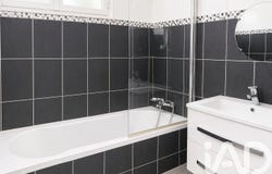 Saint-Paul-Trois-Châteaux, Auvergne-Rhône-Alpes 26130