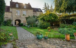 Senlis, Hauts-de-France 60300