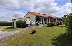 Maine-De-Boixe, Poitou-Charentes 16230