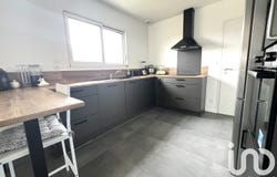 Bonchamp-lès-Laval, Pays de la Loire 53960