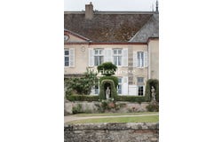 Beaune, Burgundy 21200