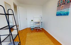 Rue du Parc, Bron, Auvergne-Rhône-Alpes 69500