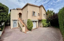 Vallauris, Provence-Alpes-Côte d'Azur 06220