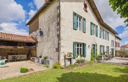 Benest, Poitou-Charentes 16350