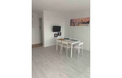 Rue du Parc, Bron, Auvergne-Rhône-Alpes 69500