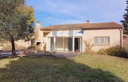 Grignan, Auvergne-Rhône-Alpes 26230