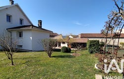 Oyonnax, Auvergne-Rhône-Alpes 01100