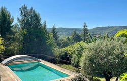 RUSTREL, Provence-Alpes-Côte d'Azur 84400
