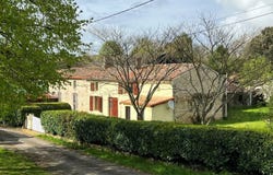 Fontenille-Saint-Martin-d'Entraigues, Poitou-Charentes 79110