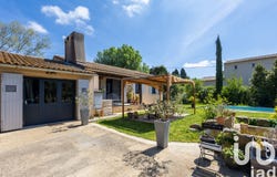 Fontvieille, Provence-Alpes-Côte d'Azur 13990