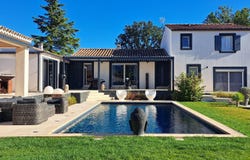 Cabrières-d'Avignon, Provence-Alpes-Côte-d'Azur 84220