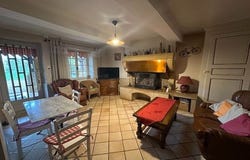 Melay, Burgundy 71340