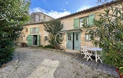 Uzès, Occitanie 30700