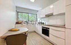 Ferney-Voltaire, Auvergne-Rhône-Alpes 01210