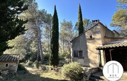 Saint-Etienne-du-Grès, Provence-Alpes-Côte-d'Azur 13103