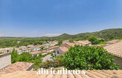 36 Cours Saint - Etienne, Rognes, Provence-Alpes-Côte d'Azur 13840
