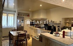 Azay-Le-Brule, Poitou-Charentes 79400