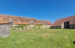 Néret, Centre 36400