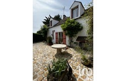 Villeneuve-les-Bordes, Île-de-France 77154