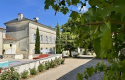 Saint-Jean-d'Angély, Poitou-Charentes 17400