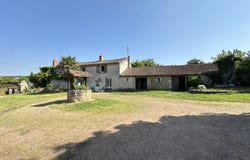 Thouars, Deux-Sèvres 79100