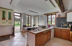 Turny, Burgundy 89570