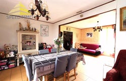 Mandres-les-Roses, Val-de-Marne 94520