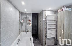Vivier-au-Court, Grand Est 08440