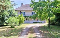 Dixmont, Bourgogne-Franche-Comté 89500