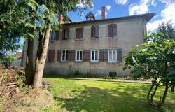 Paray-le-Monial, Burgundy 71600
