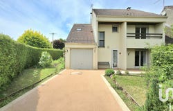 Châteauvillain, Grand Est 52120