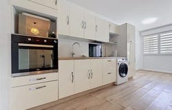 Reims, Champagne-Ardenne 51100